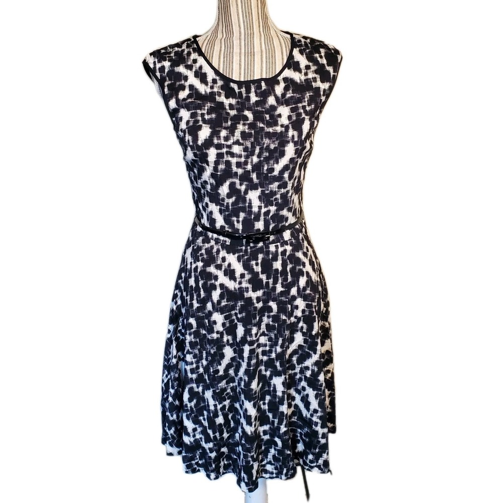 Julio‎ Women's Dress 2 Black & White Sleeveless Fit & Flare Belt Stretch Retro